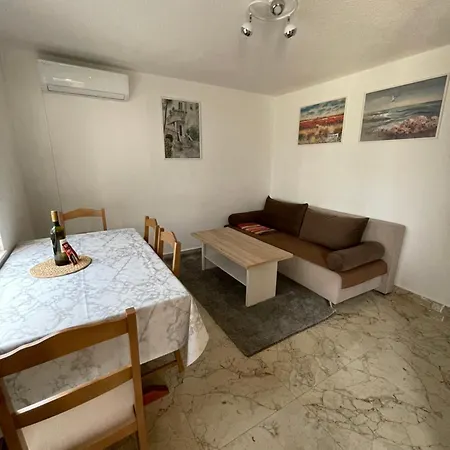 Borex דירה