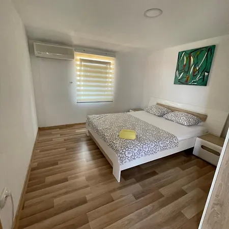 Borex Apartment
